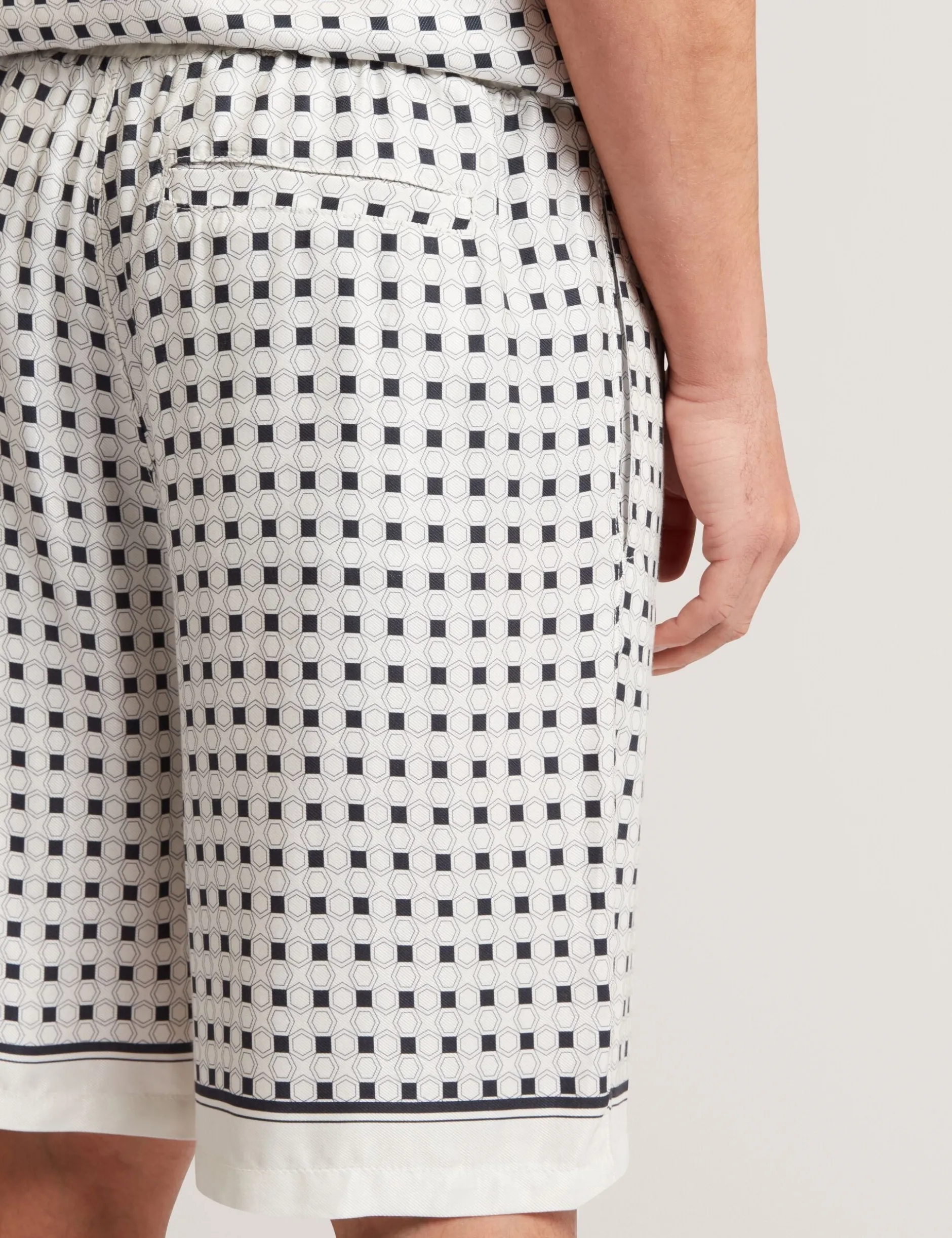 Geo Tile Print Relaxed Pull-On Shorts