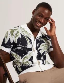 Short Sleeve Knitted Leaf Shirt