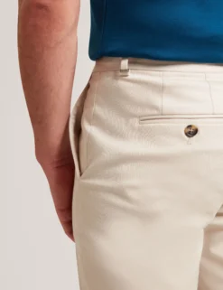 Slim Stretch Chino