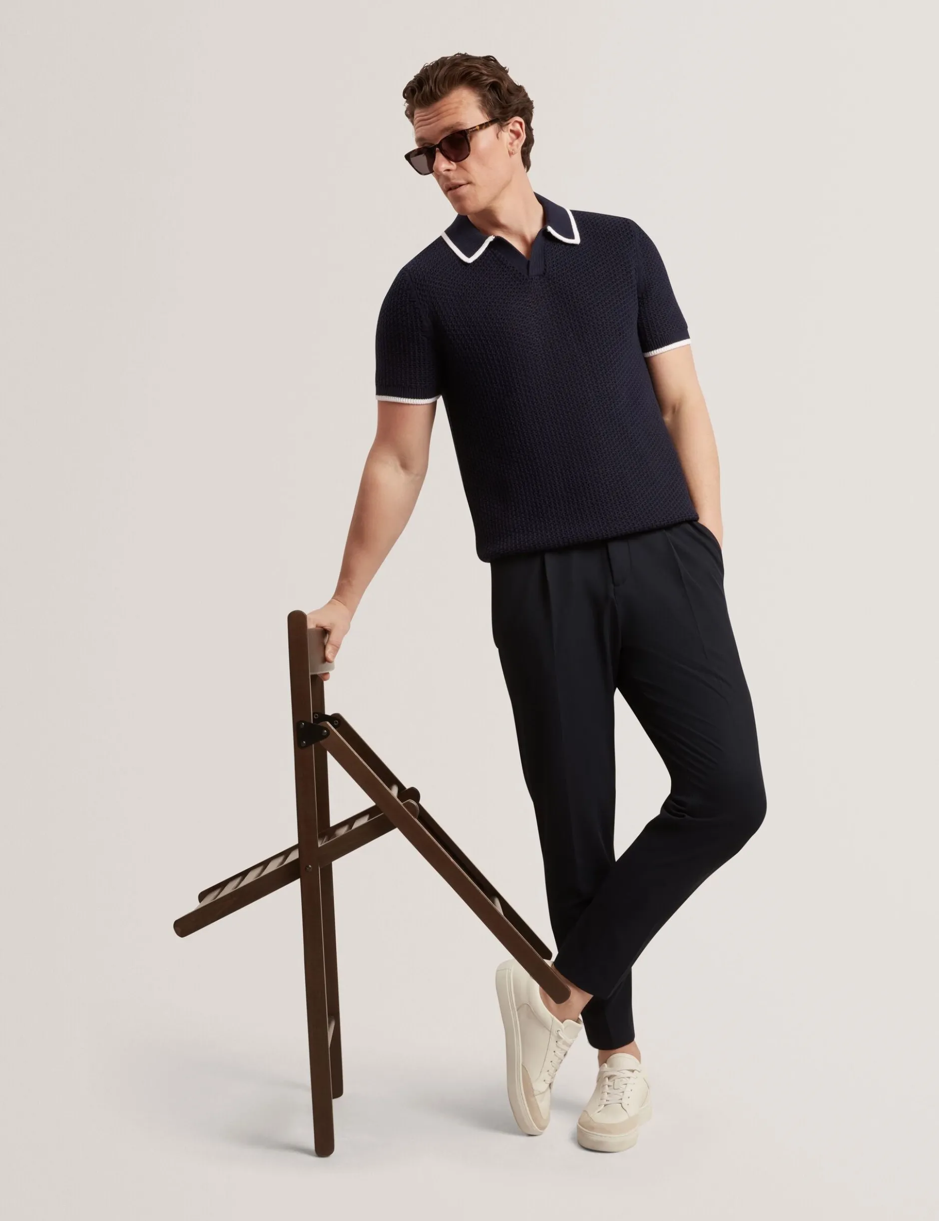 Tapered Leg Stretch Waist Woven Pants