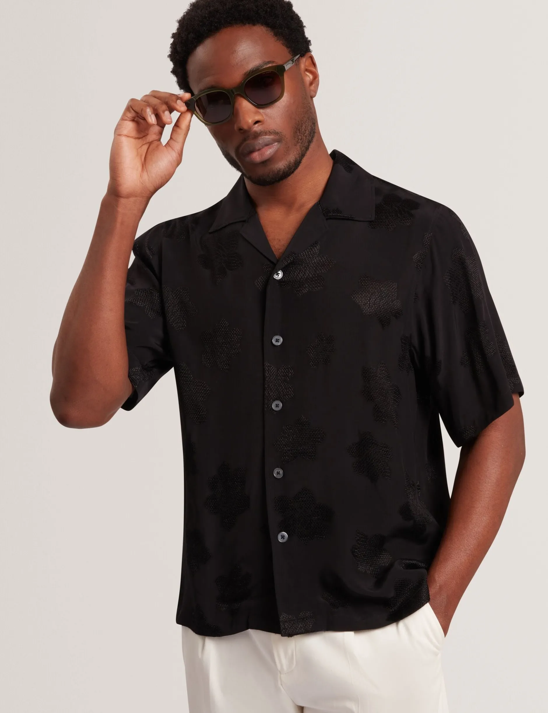 Textured Floral Relaxed Short Sleeve Shirt
