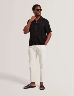 Textured Floral Relaxed Short Sleeve Shirt