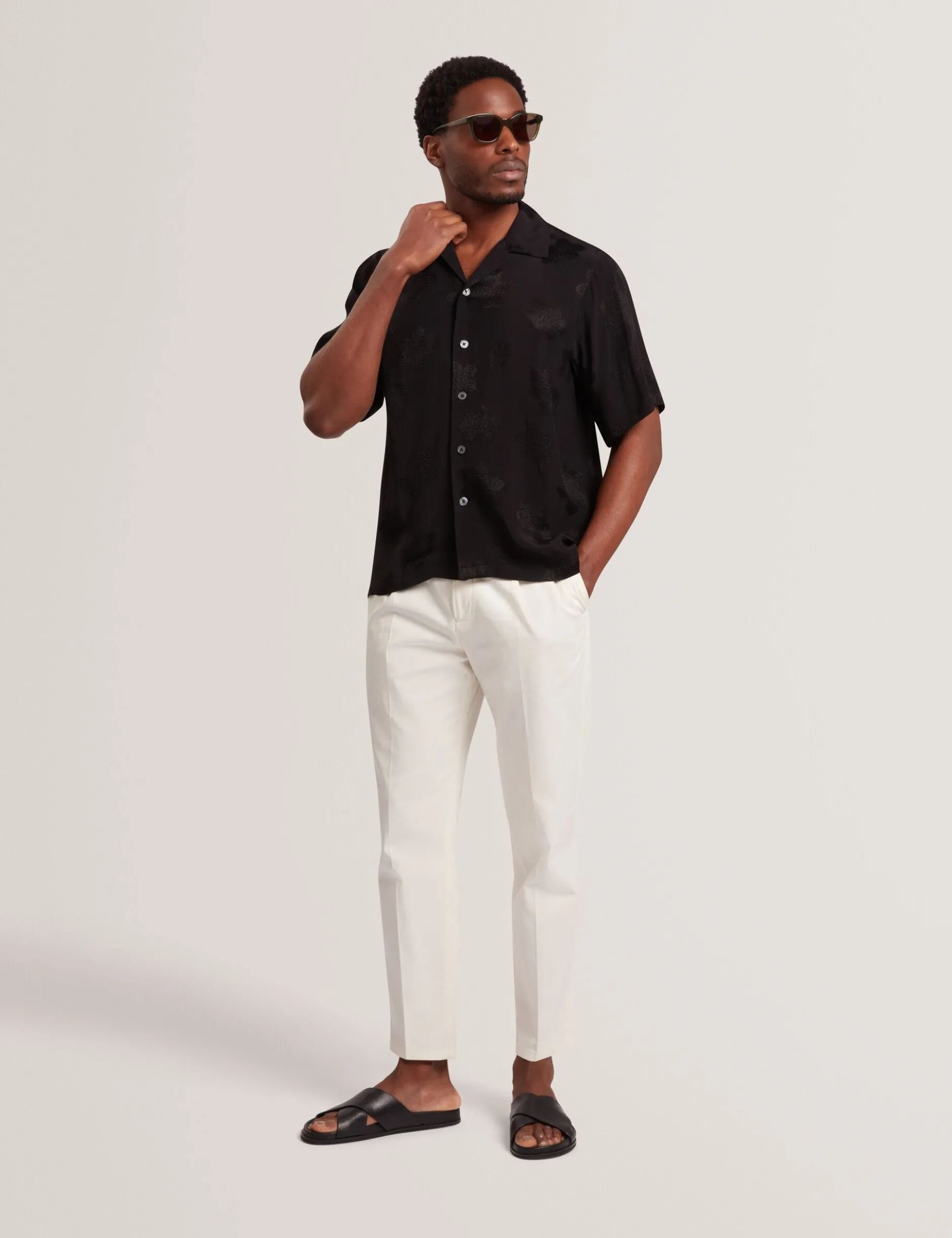 Textured Floral Relaxed Short Sleeve Shirt