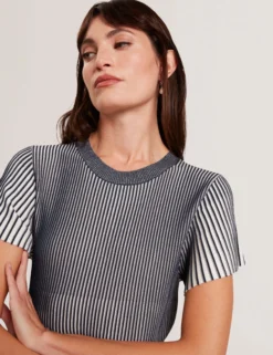 Textured Knit Fluted Short Sleeve Top